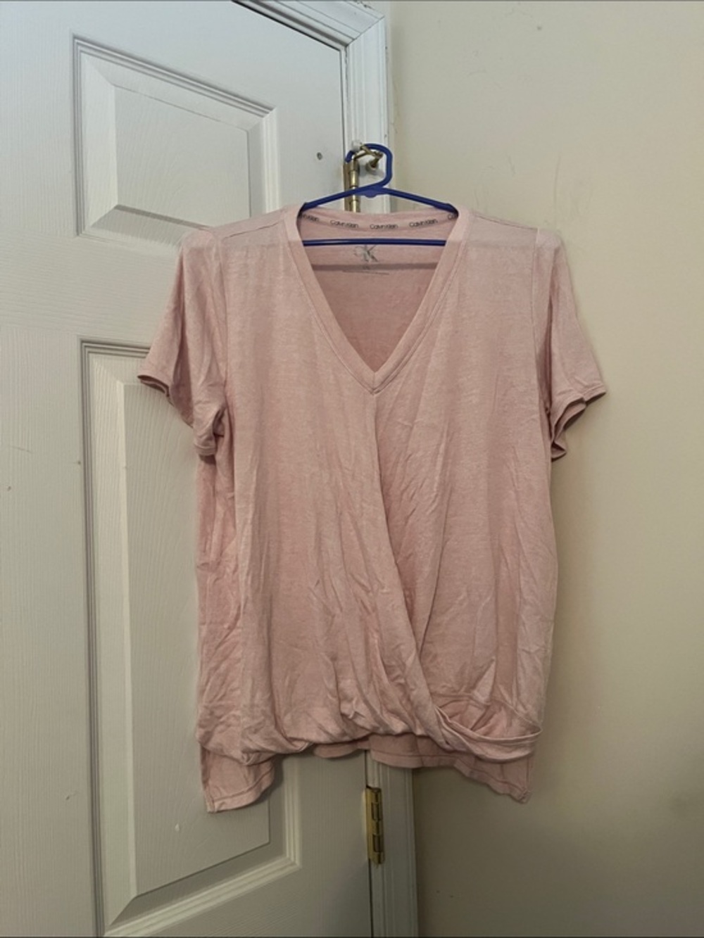 Women’s Light Pink V-Neck Wrap-Front Short Sleeve Top